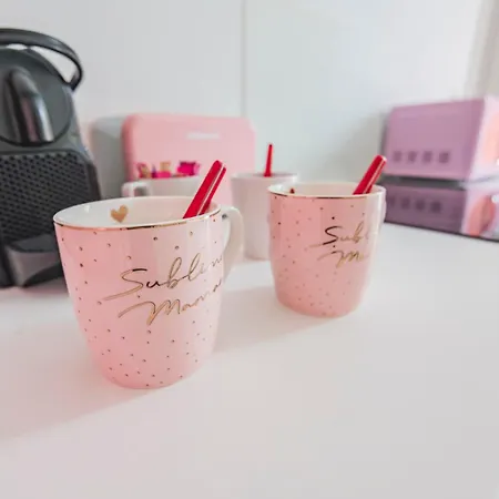Pink Property Hyper Center